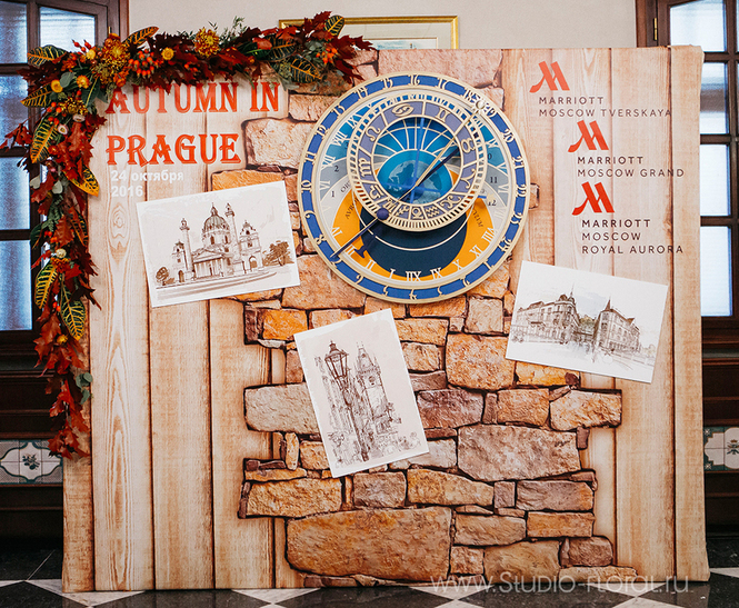 Фотозона Прага Чехия часы